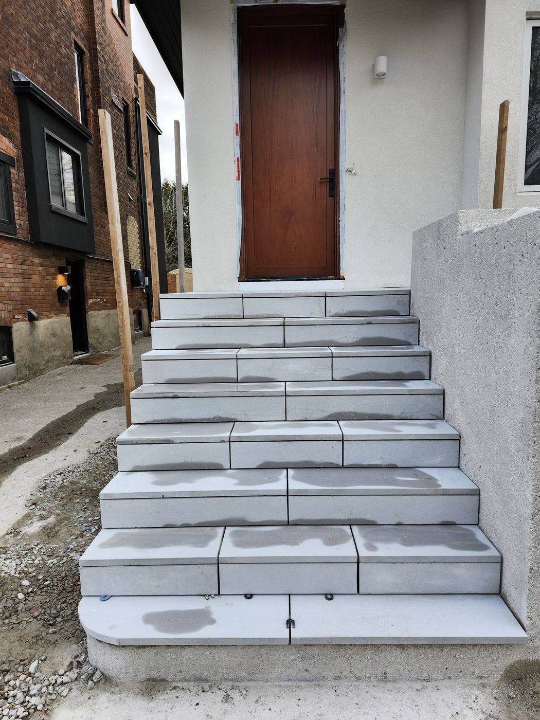 Stone porch & steps — Avenue Rd